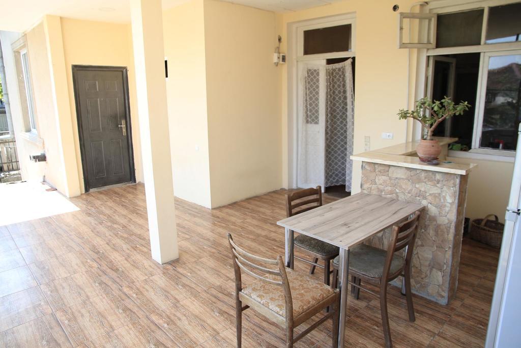 Guest House Ebralidze Mtsʼkhetʼa Exterior foto